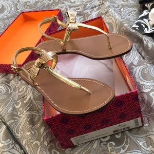 Tory Burch Bryn Pave Bow Flat Thong